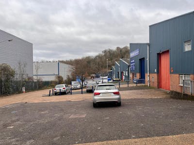 Unit H Progress Road, Sands Industrial Estate, High Wycombe, Industrial / Warehouse To Let - WhatsApp Image 20251112 at 140311_f7ee306f.jpg