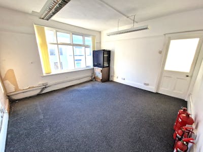 Suite 6, Princes Chambers, Stockport, Office To Let - 20240115_144334.jpg