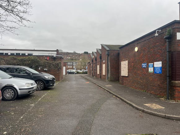 Oakridge Centre, High Wycombe, Development / Offices For Sale - IMG_5325.JPG