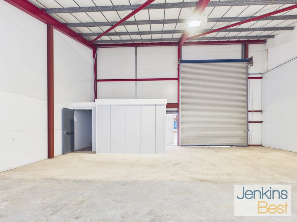 Unit 18A, Springvale Industrial Estate - CAM05096G0-PR0031-STILL019.jpg