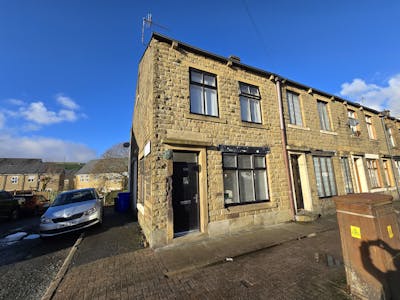 559 Market Street, Rochdale, Retail / High Street Retail To Let - Front