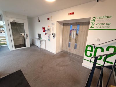 18-19 Aviation Way, Southend-on-Sea, Office To Let - IMG20251119WA0011.jpg