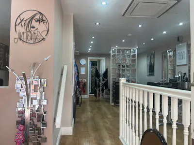 7 Church Walk, Crawley, Retail To Let - WEB IMG_0746.JPG