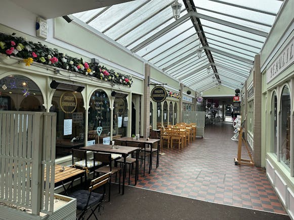 Berrys Arcade, Rayleigh, Office / Retail To Let - IMG20250522WA0001.jpg
