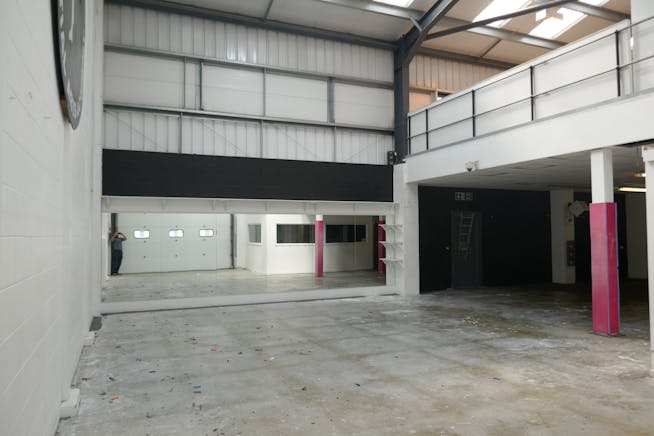 8 Orbital Business Centre, Waltham Abbey, Industrial To Let - P1050779.JPG