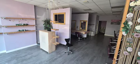 8 High Street, Hailsham, A3 (Restaurants and Cafes) / Leisure / Office / Retail To Let - 20260812_102759.jpg