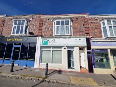25 London Road, Waterlooville, Leisure / Office / Retail For Sale - Front.jpg