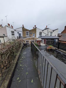 208 High Street, Dorking, Investment / Residential / Retail For Sale - 1000040170.jpg