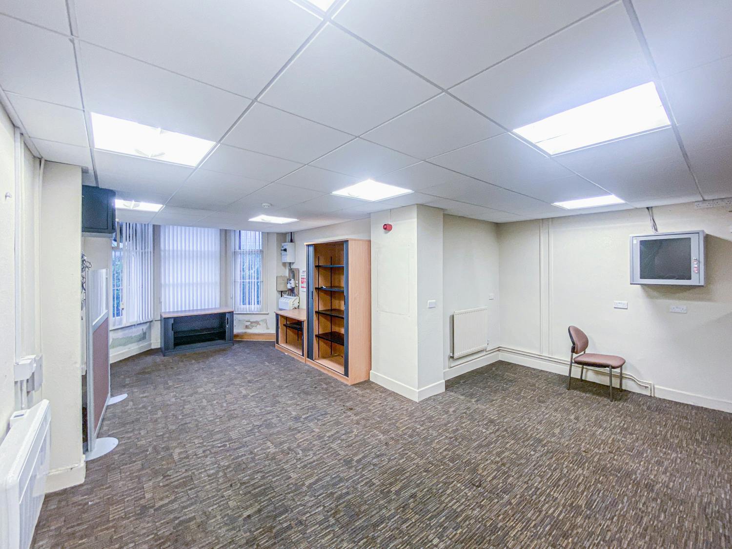 Retail/Shop in Bournemouth - photo 3