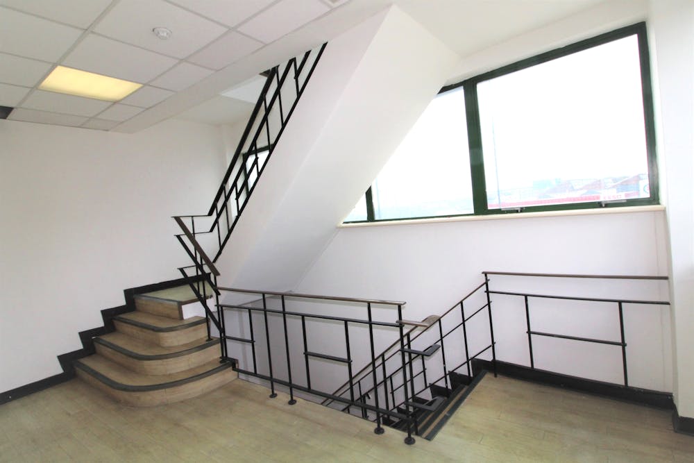 First Floor At 199 Tyburn Road - IMG_1846.JPG