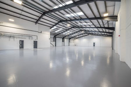 Unit 8 Fairway Close, Heathrow, Industrial / Warehouse To Let - Warehouse