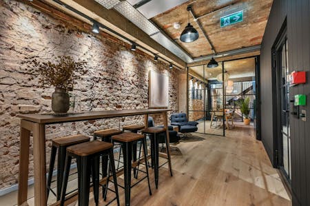 16 Mortimer Street, London, Office To Let - 2a4ae5c4a7cdaf0d20c600d9357f8e60-ollat16mortimerstreetgf19_l_gal.jpg