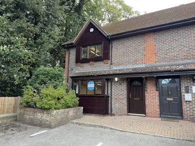 11 Kings Court, Horsham, Office To Let - IMG_6188.jpg