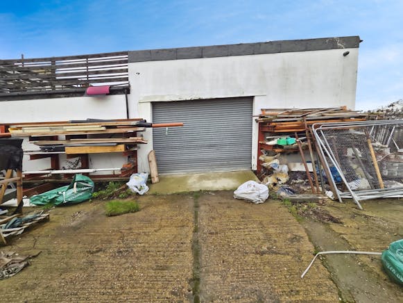 Rear of 202-204 Ashingdon Road, Rochford, Industrial To Let - 4860abd6-WhatsApp 20Image 202026-02-02 20at 2009.56.11.jpeg