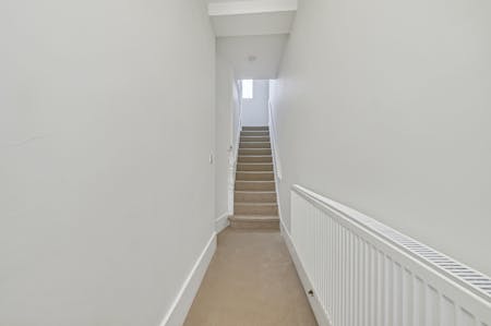 Woodlands Park Road, London, Maisonette To Let - Entrance