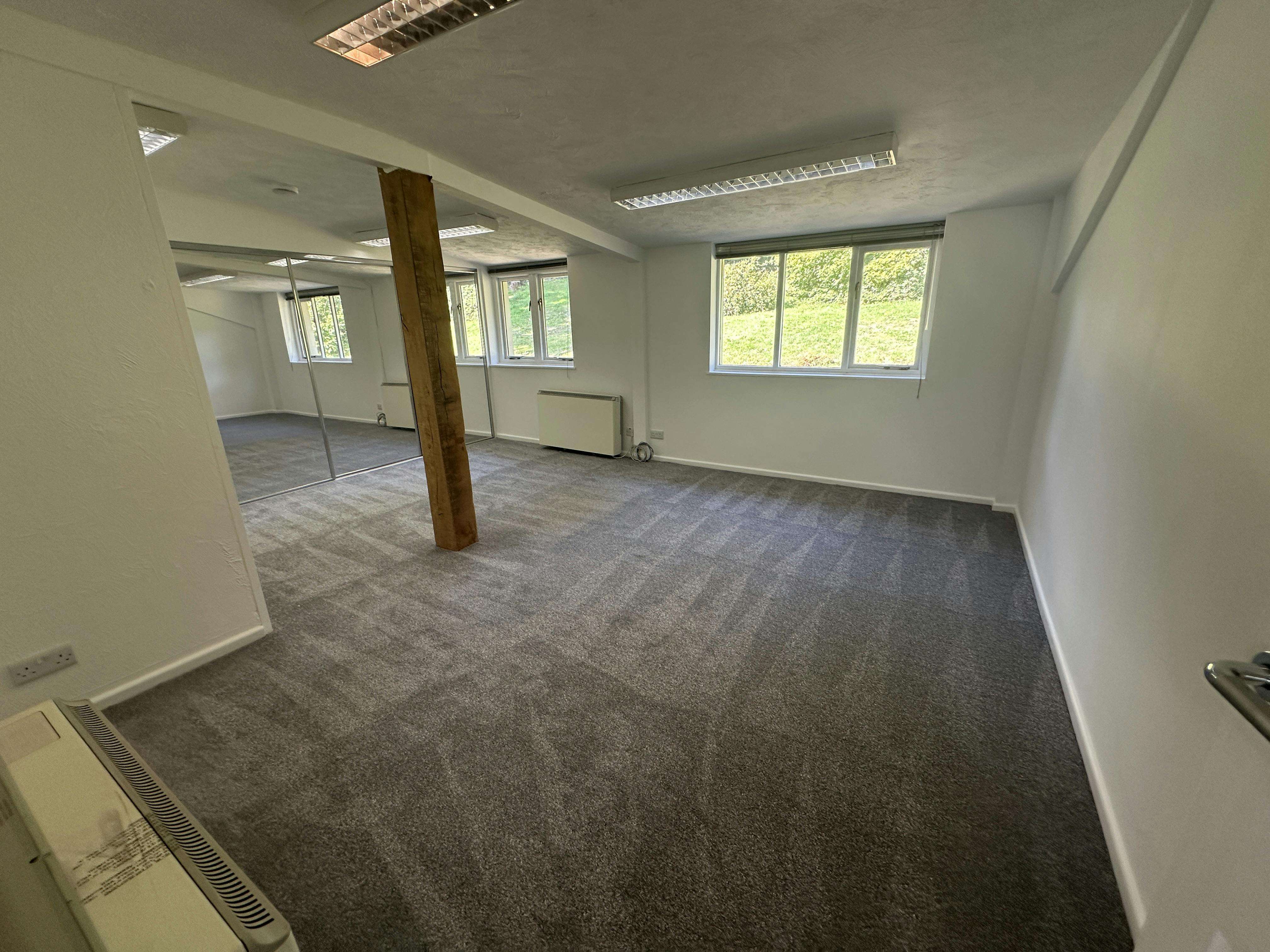 1 & 1a Abbey Business Park, Monks Walk, Farnham, Offices To Let - IMG_9743.JPG