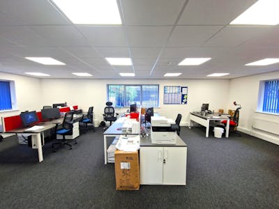 3a Acorn Business Park, Stockport, Office To Let - 20240815_143105.jpg