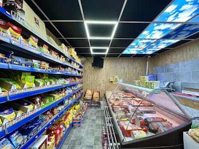 156 Leagrave Road, Luton, A3 (Restaurants and Cafes) / Class E Retail / Leisure / Convenience Store / Residential Flat / Investment - Mixed use / Investment - Residential / Investment - Retail & Leisure / Leisure / Maisonette / Mixed Use / Residential / Retail / High Street Retail / Retail - In Town For Sale - 5.JPG