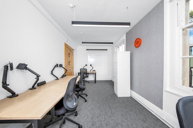 Room 418, 162-168 Regent Street, London, Office To Let - MG_00661.jpg