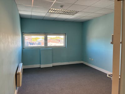 24 Payne Street, Glasgow, Office To Let - East Side Room