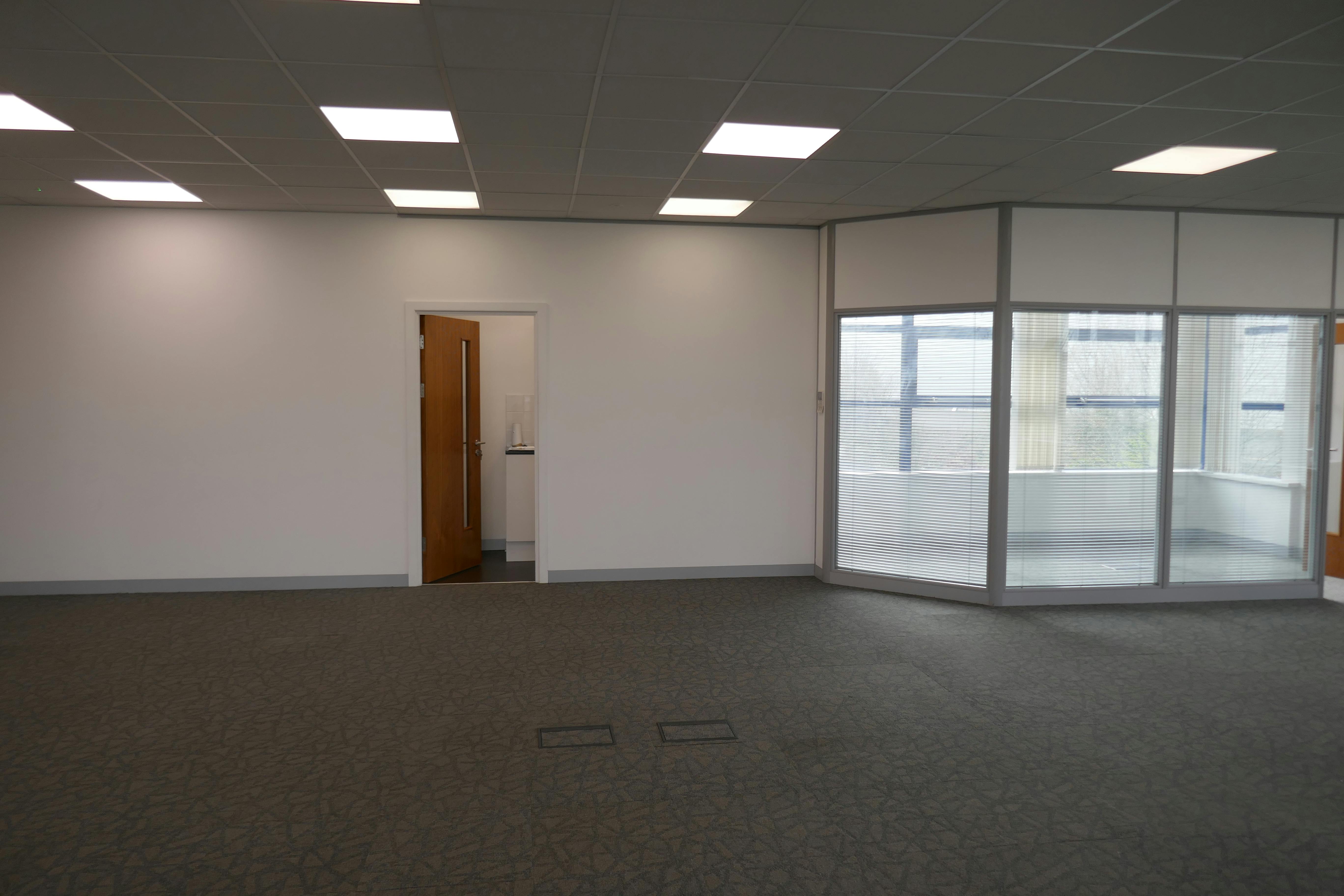 1 Astra Centre, First Floor, Harlow, Offices To Let - P1060772.JPG