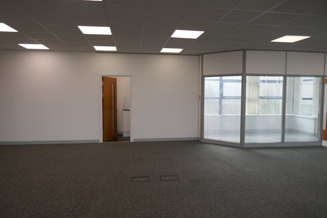 1 Astra Centre, First Floor, Harlow, Offices To Let - P1060772.JPG