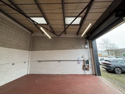 Unit 10, Albion Industrial Estate, Pontypridd, Industrial To Let - IMG_6474.jpeg