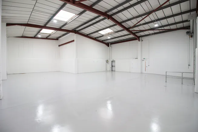Unit 2, Barratt Way Industrial Estate, Harrow, Industrial / Warehouse To Let - 2.jpg