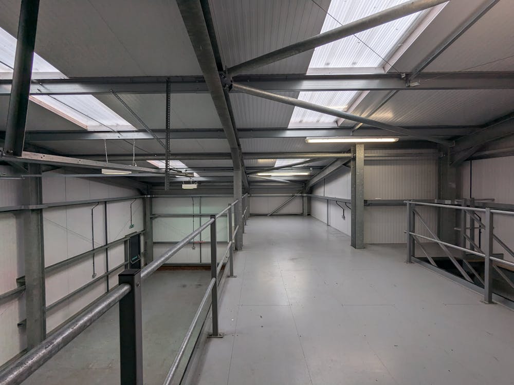 Unit 77 Coopers Place, Chiddingfold Godalming, Industrial / Light Industrial To Let - 1000005116  77.jpg