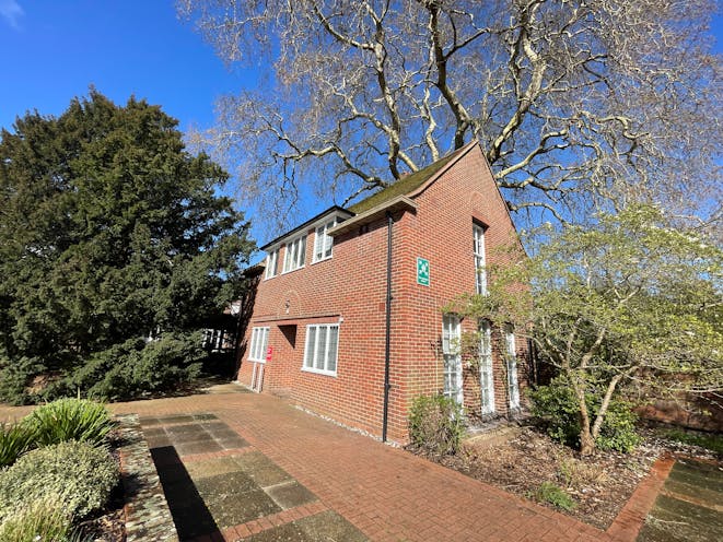 LO44 London Road Campus, Reading, Office To Let - IMG_1274.JPG