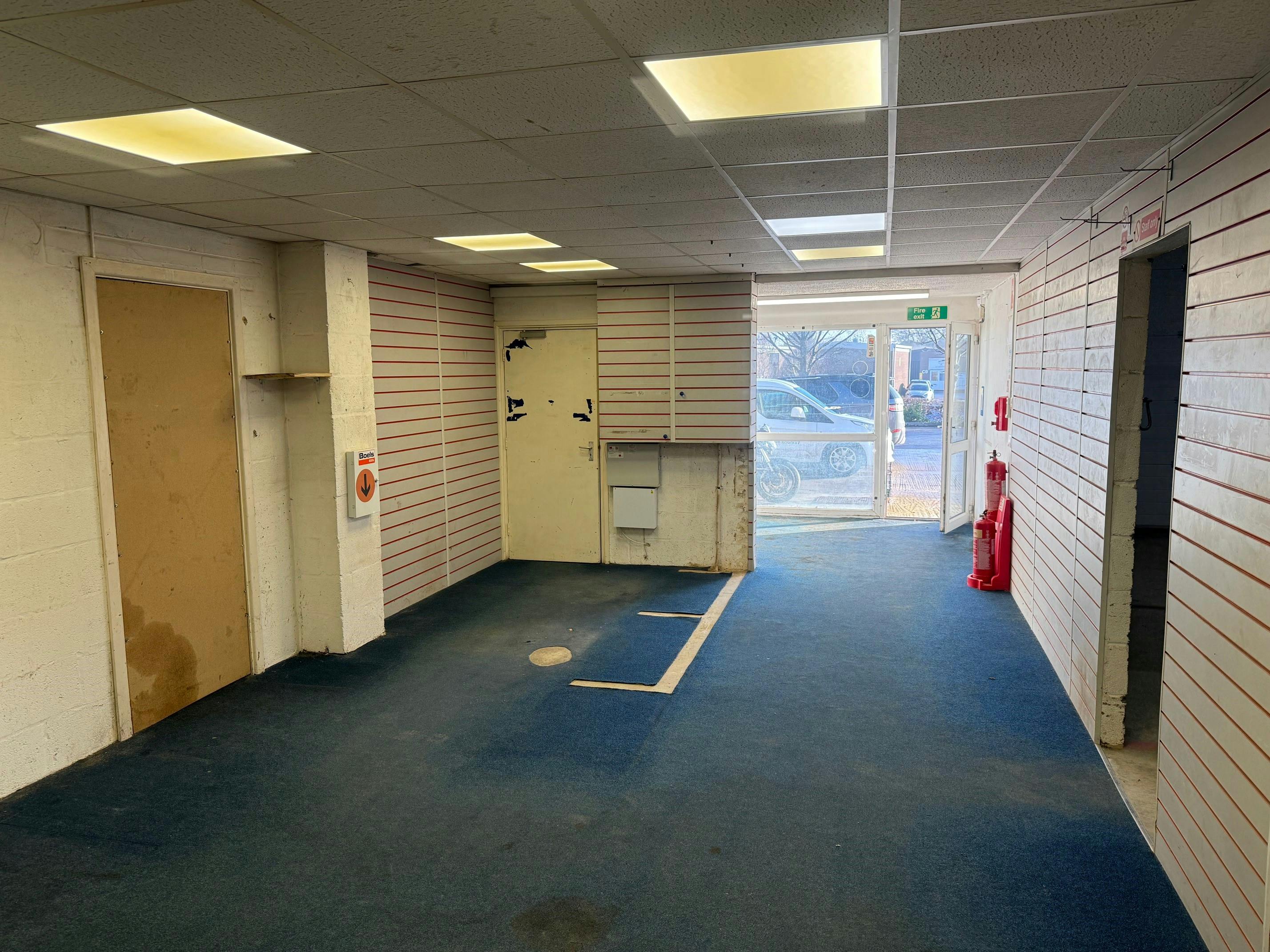 Unit A Bumpers Way, Bumpers Farm Industrial Estate, Chippenham, Industrial To Let - 6.jpg