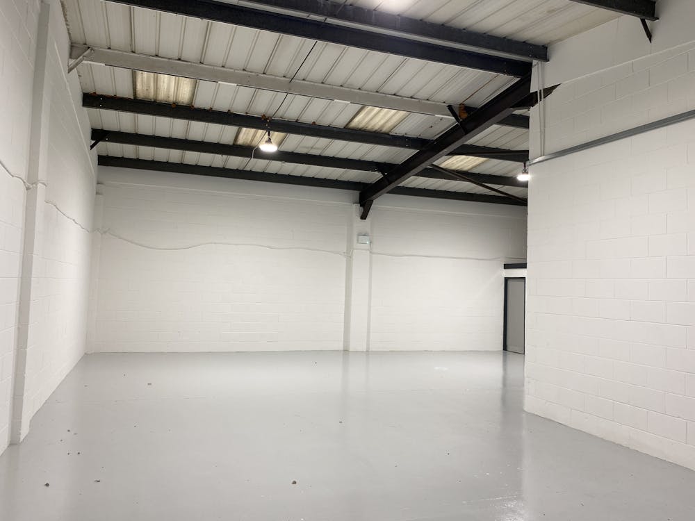 Unit 28, Albion Industrial Estate - Unit 28 Albion int pics 31124.JPG