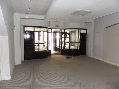 15 Lendal, York, Retail To Let - 20210706 082631.jpg