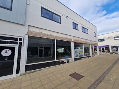 18-21 Wellington Way, Waterlooville, Leisure / Office / Restaurant / Retail To Let - 20250923_155519.jpg