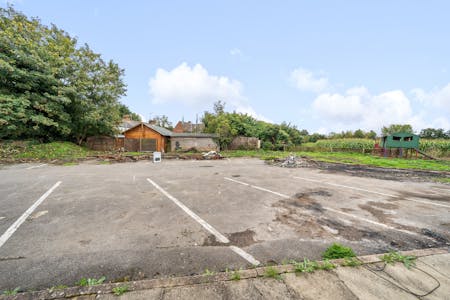 The Five Bells, Stanwell Road, Horton, Slough, Development / Investment / Leisure For Sale - 1190676 11.jpg