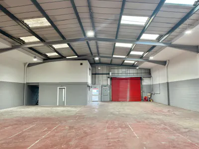 4 Liddall Way, West Drayton, Warehouse To Let - 4 Liddall - Warehouse 2.jpeg