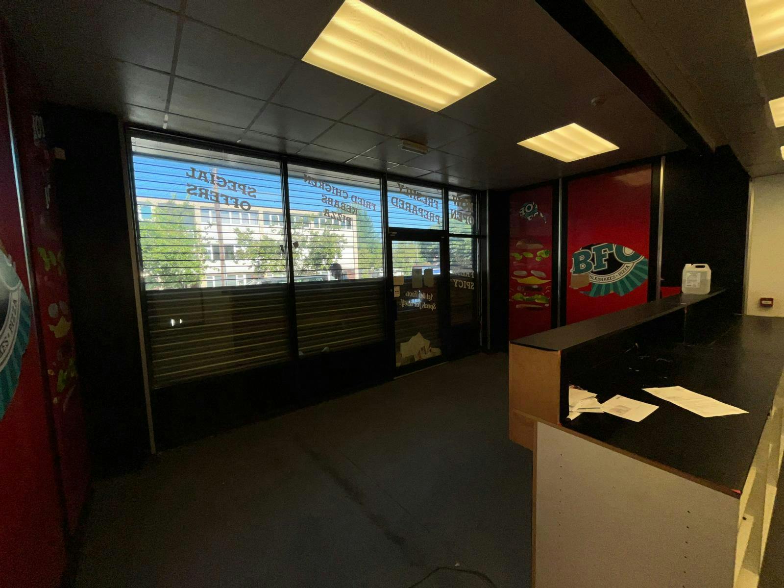 7 Berwick Parade, Stockport, Restaurant / Retail To Let - IMG20250605WA0014.jpg