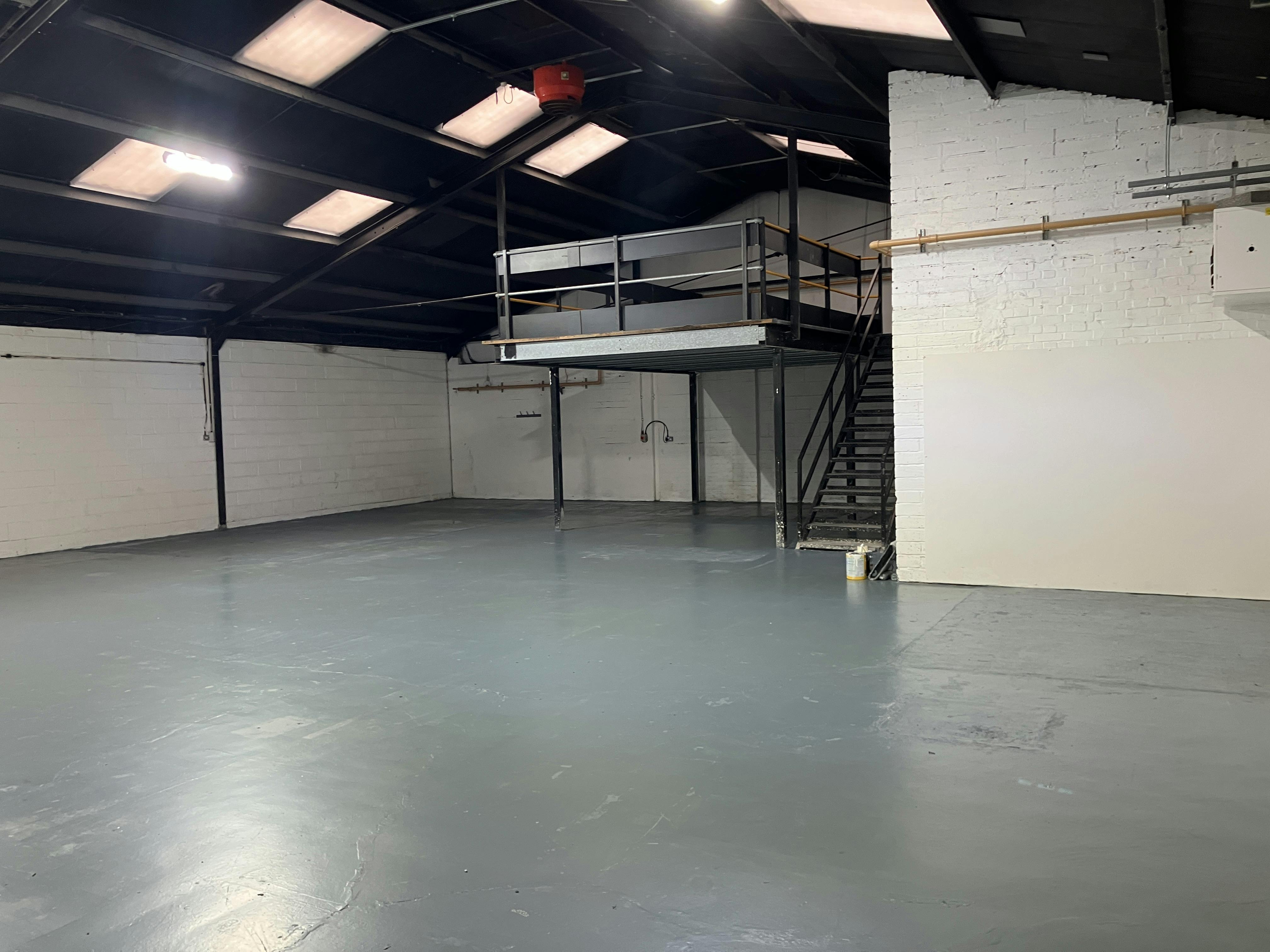 Unit 3, Alexandra Business Centre, Alexandra Road, Addlestone, Industrial / Warehouse To Let - IMG_4335.JPG