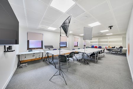 Charter Court, 74-78 Victoria Street, St Albans, Office To Let - 137384026911ed8ec735f.jpg