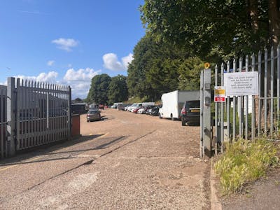 Unit 1, Howard Industrial Estate, Chilton Road, Chesham, Industrial To Let - WhatsApp Image 20250616 at 173015_0db4b3e7.jpg