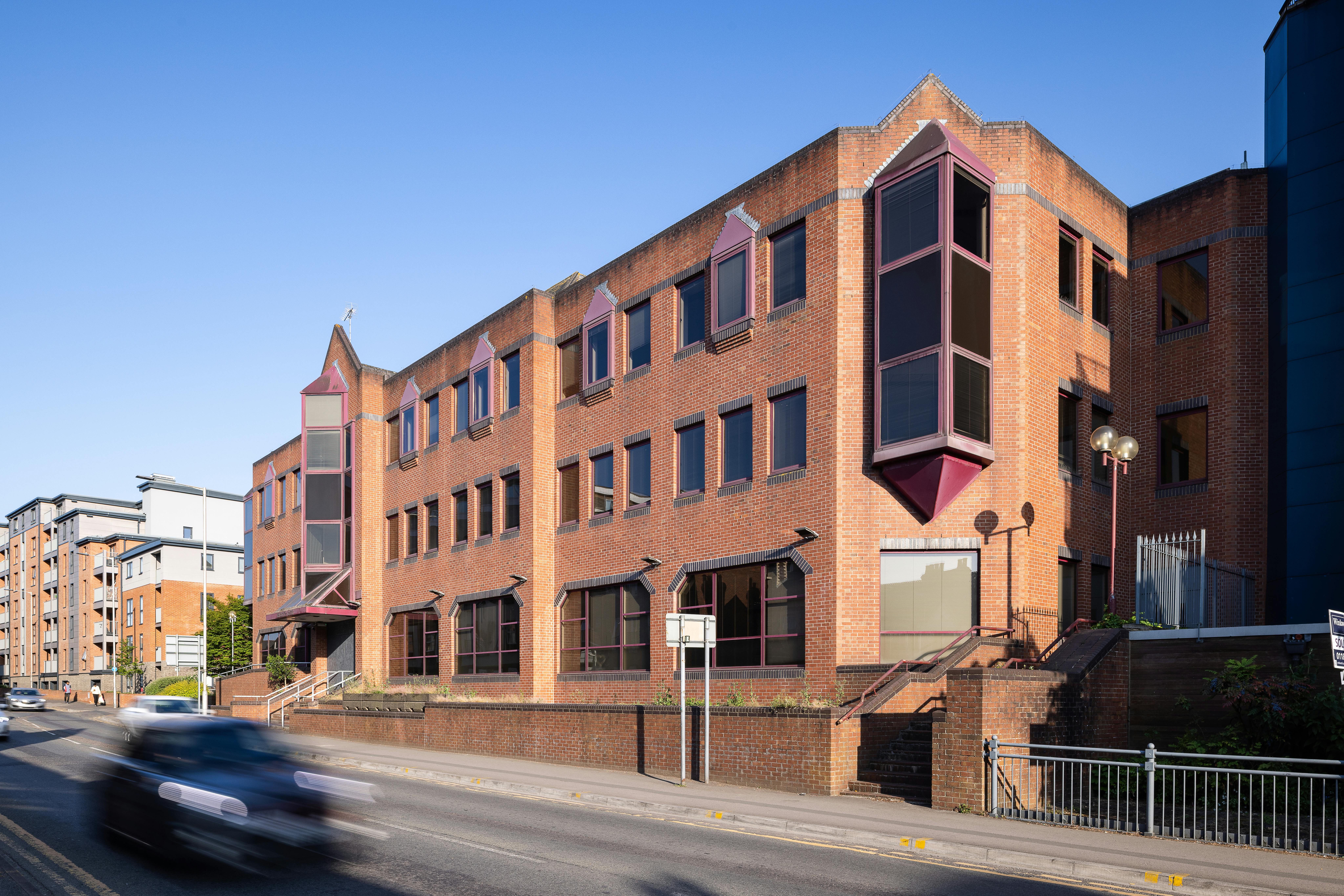 Office in Reading - photo 3