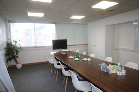 378 Charminster Road, Bournemouth, Office To Let - IMG_0424.JPG