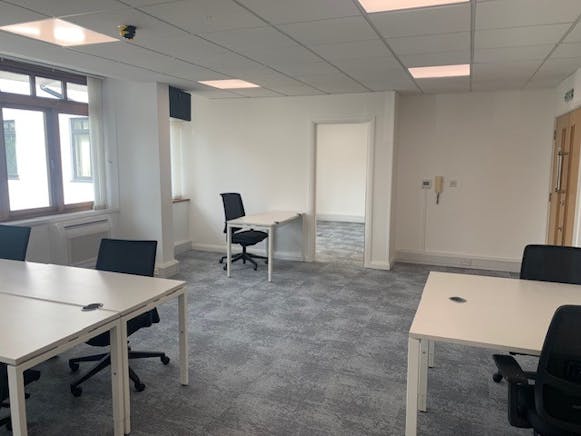 Unit 7b Limes Court, Hoddesdon, Offices To Let - Pic 5.jpg