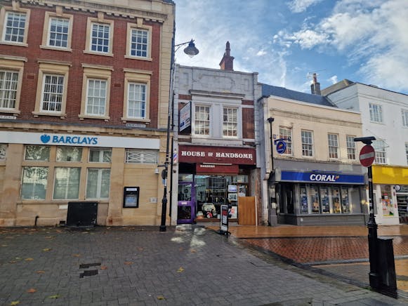 9 Market Place, Basingstoke, Investment / Development / Retail For Sale - 20251112_112824.jpg