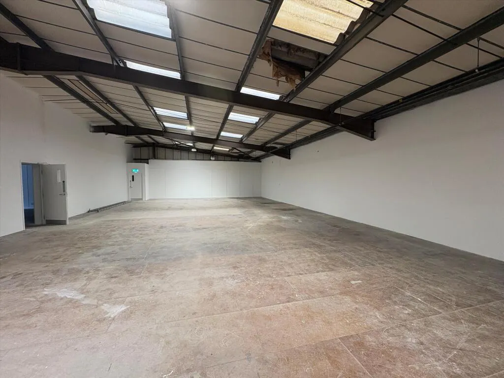 Sheffield Road, Chesterfield — image 7