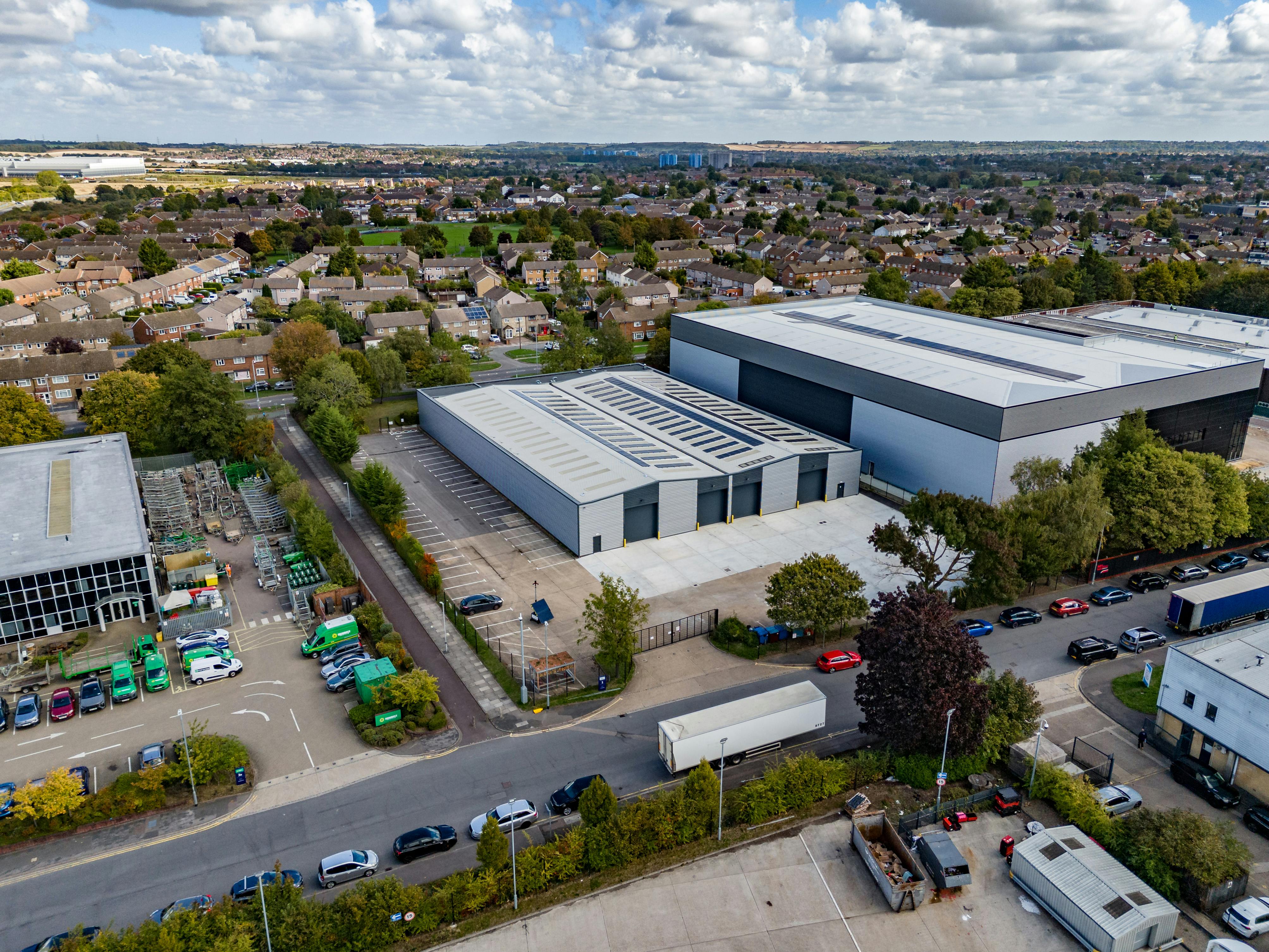 Unit 2 Woodside Industrial Estate, Humphrys Road, Dunstable, Warehouse & Industrial To Let - HLP_T_250922_3208.jpg