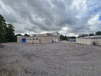 59 Finchley Avenue, Bury St. Edmunds, Industrial/Logistics For Sale - IMG_5255.JPG
