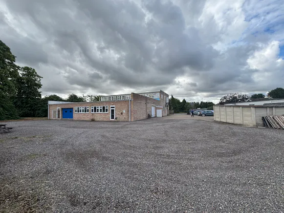 59 Finchley Avenue, Bury St. Edmunds, Industrial For Sale - IMG_5255.JPG