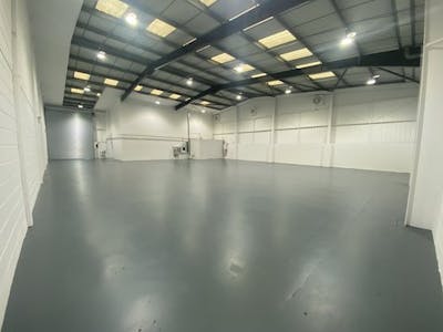 Unit 6 Kendal Court, London, Industrial To Let - IMG_1240.jpeg