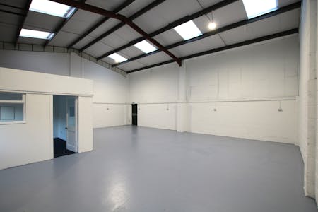 Unit 7 Forest Close, Verwood, Industrial / Storage To Let - IMG_39211.JPG
